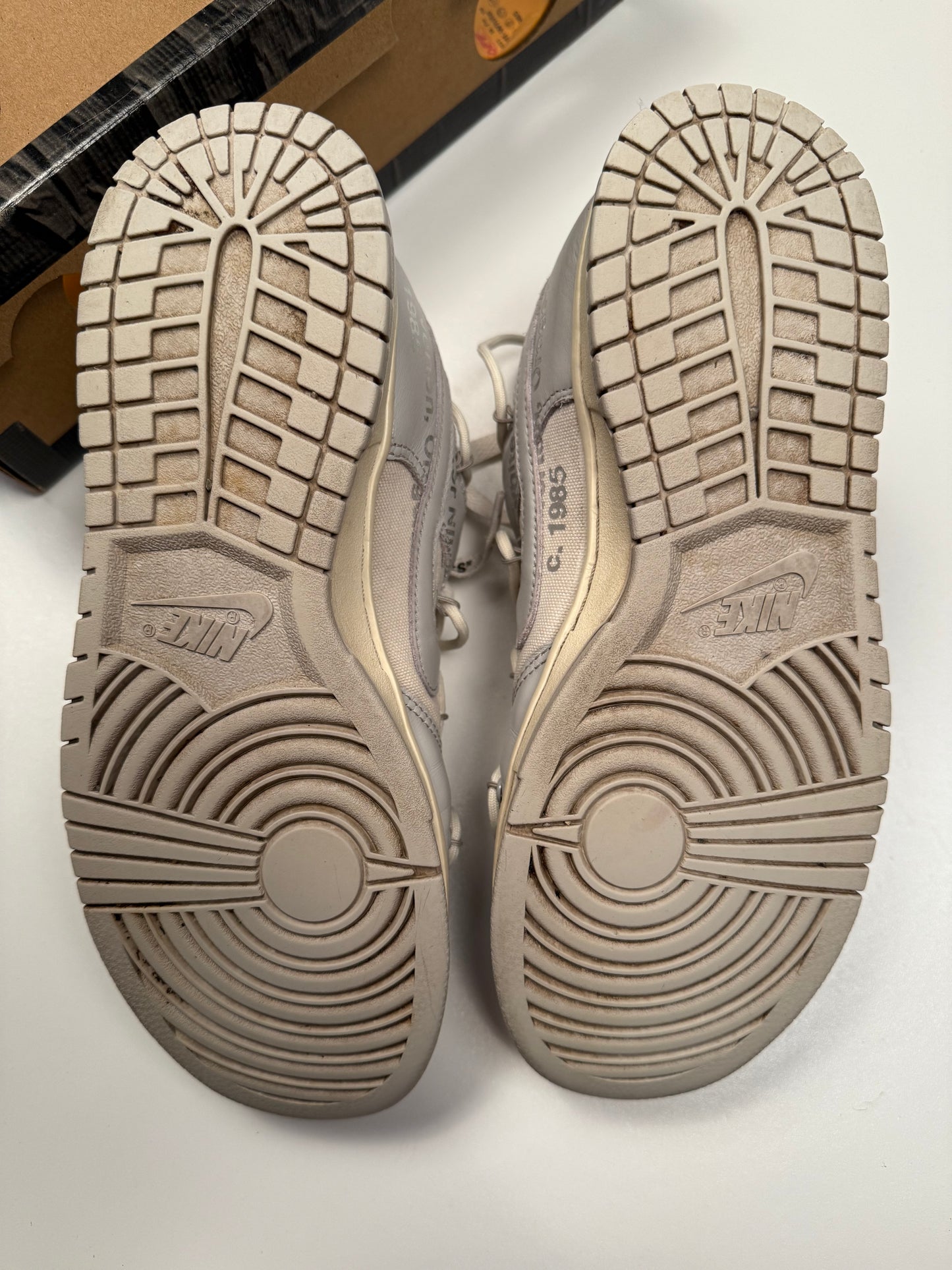 Dunk Low Off-White lot 25