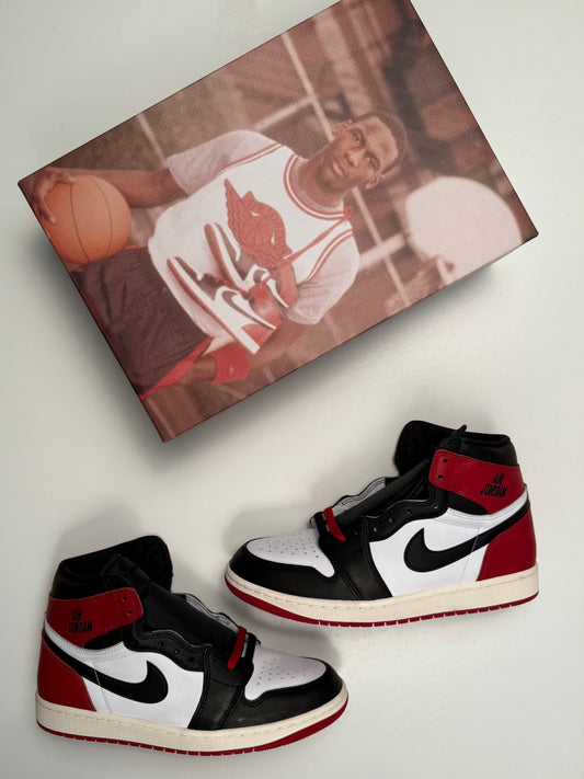 Jordan 1 Black Toe