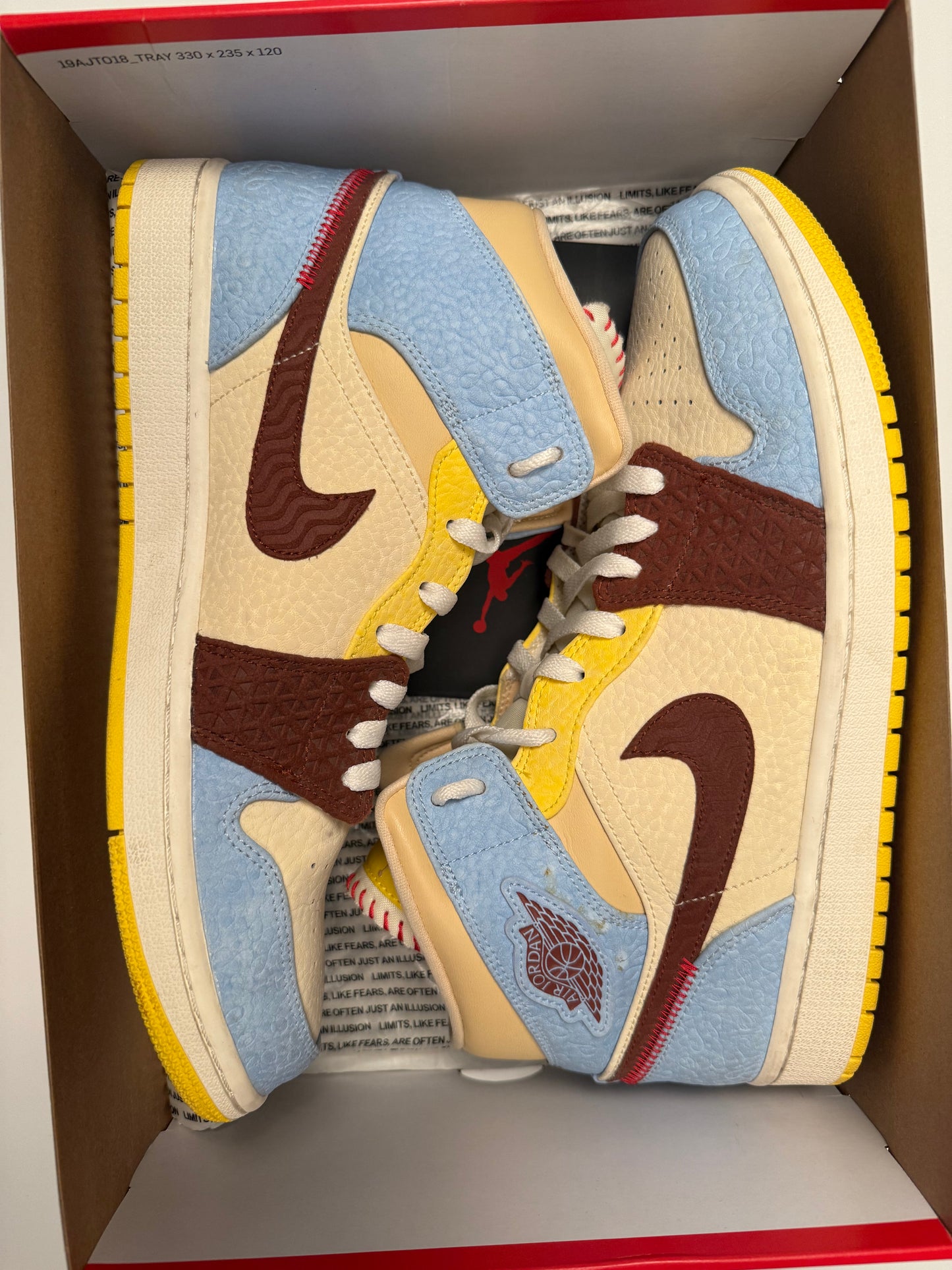 Jordan 1 Mid Maison Chateau Rouge