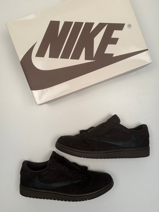 Jordan 1  Travis Scott Velvet Brown