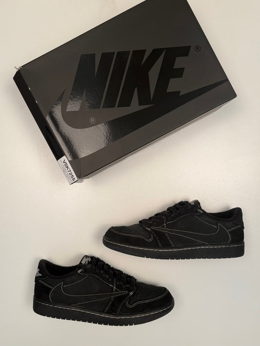Jordan 1 Travis Scott Phantom
