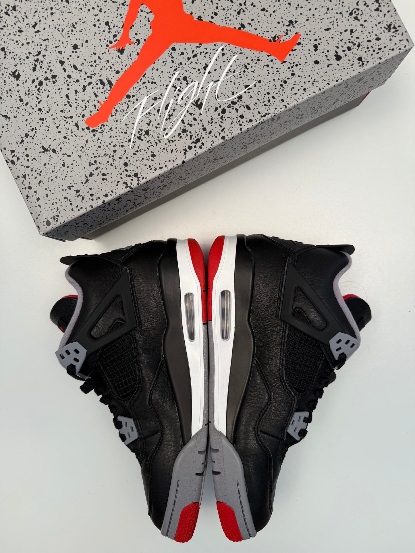Jordan 4 Bred